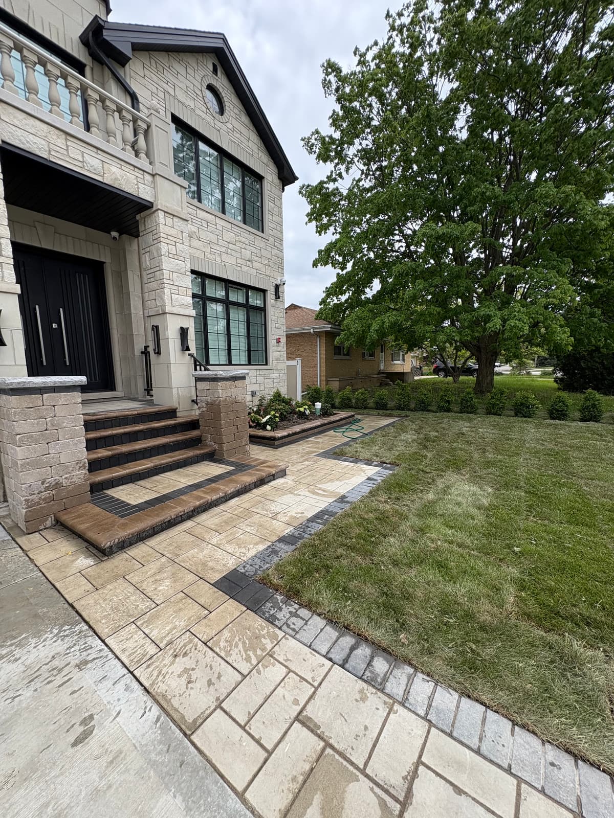 Paver Driveway & Entry — Evanston, IL